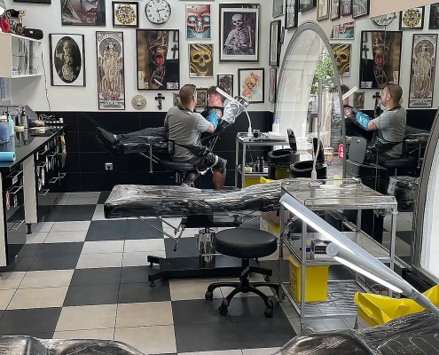 Salon de tatouage Nantes - Tatoueurs certifiés - Tattoo Studio Casa de Leões (44)
